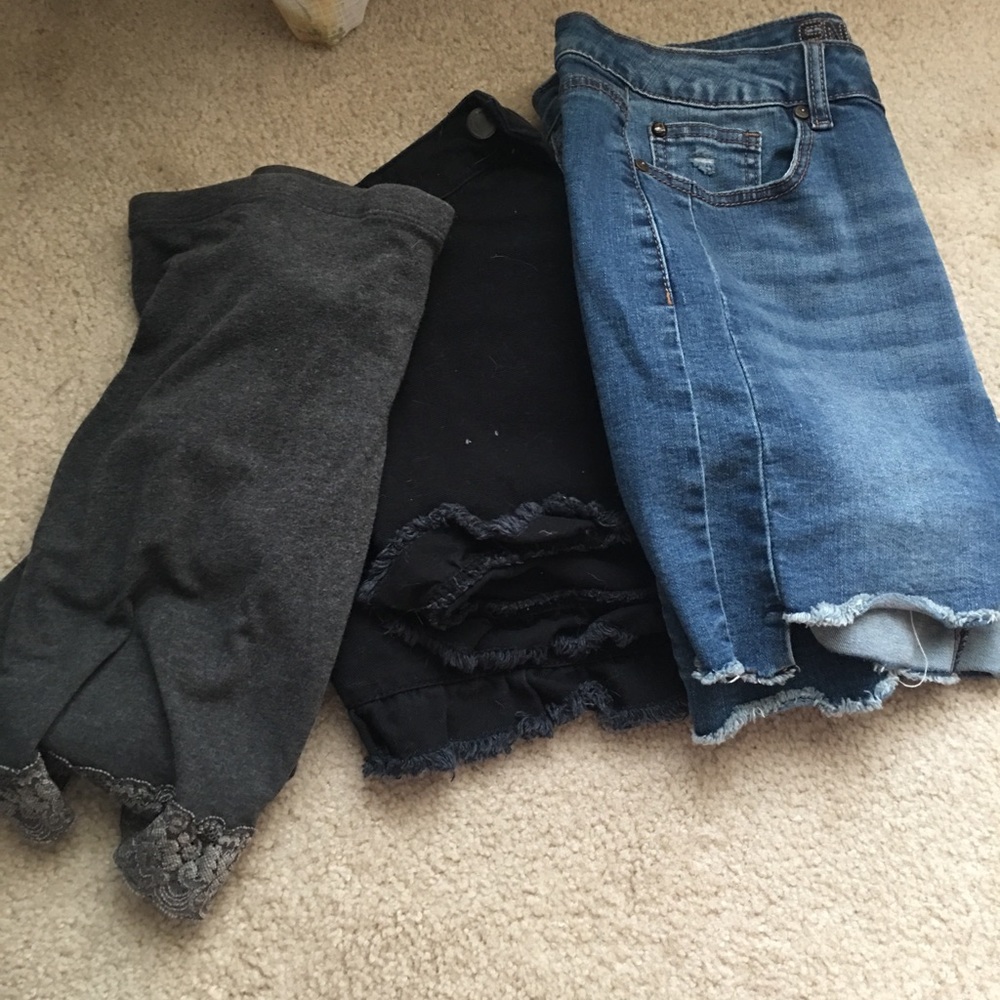 Lot of 3 bottoms